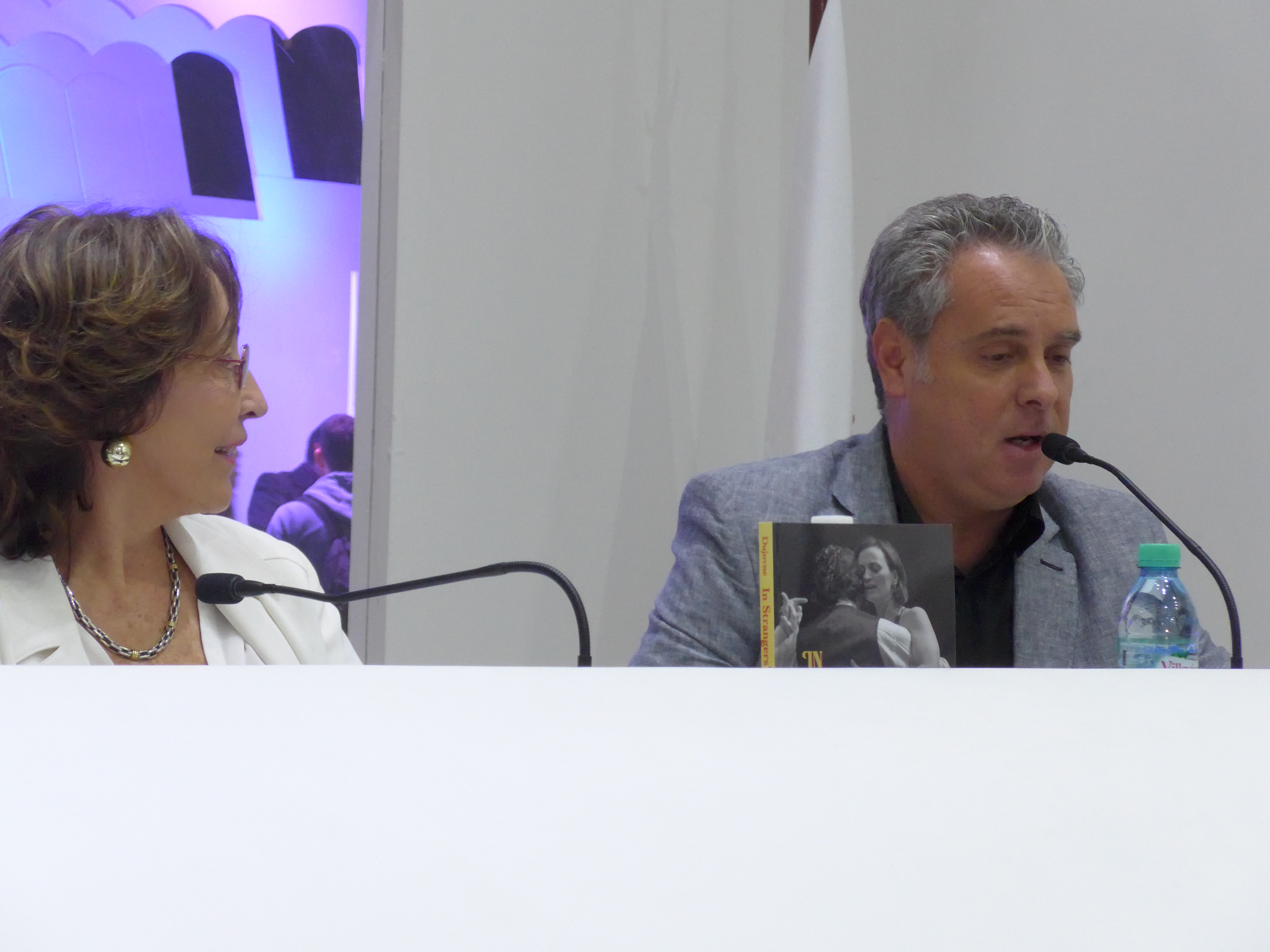Daniel del Sol, diputado de la Legislatura Porteña, introduces Beatriz
